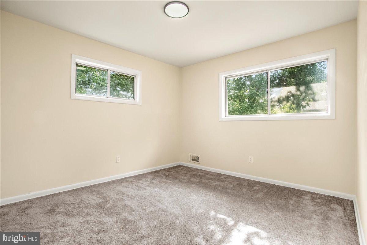 6700 Cipriano Rd Property Photo 17
