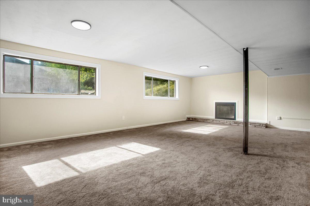 6700 Cipriano Rd Property Photo 20