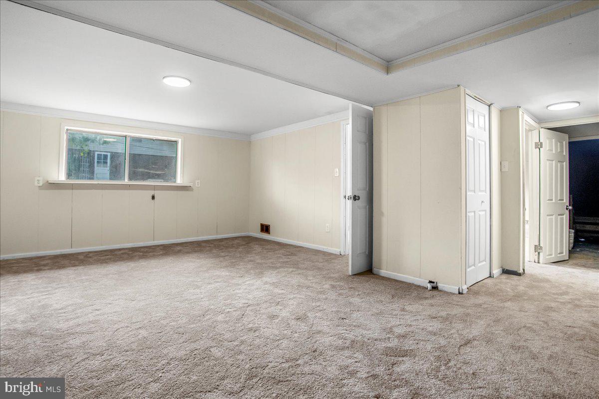 6700 Cipriano Rd Property Photo 21