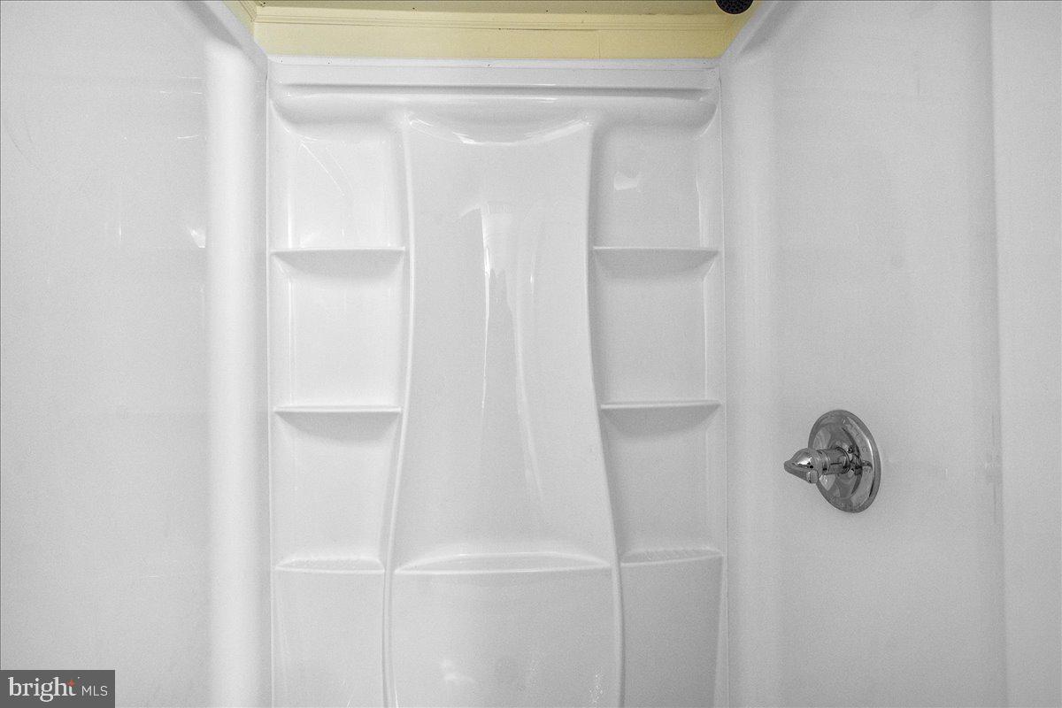 6700 Cipriano Rd Property Photo 24