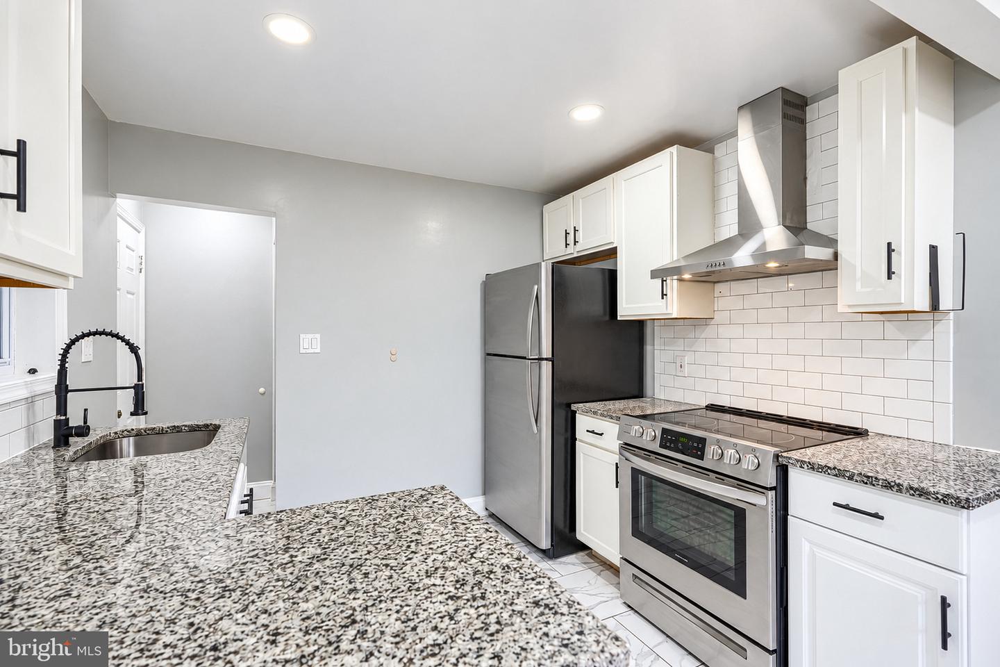 8108 Redview Dr Property Photo 13