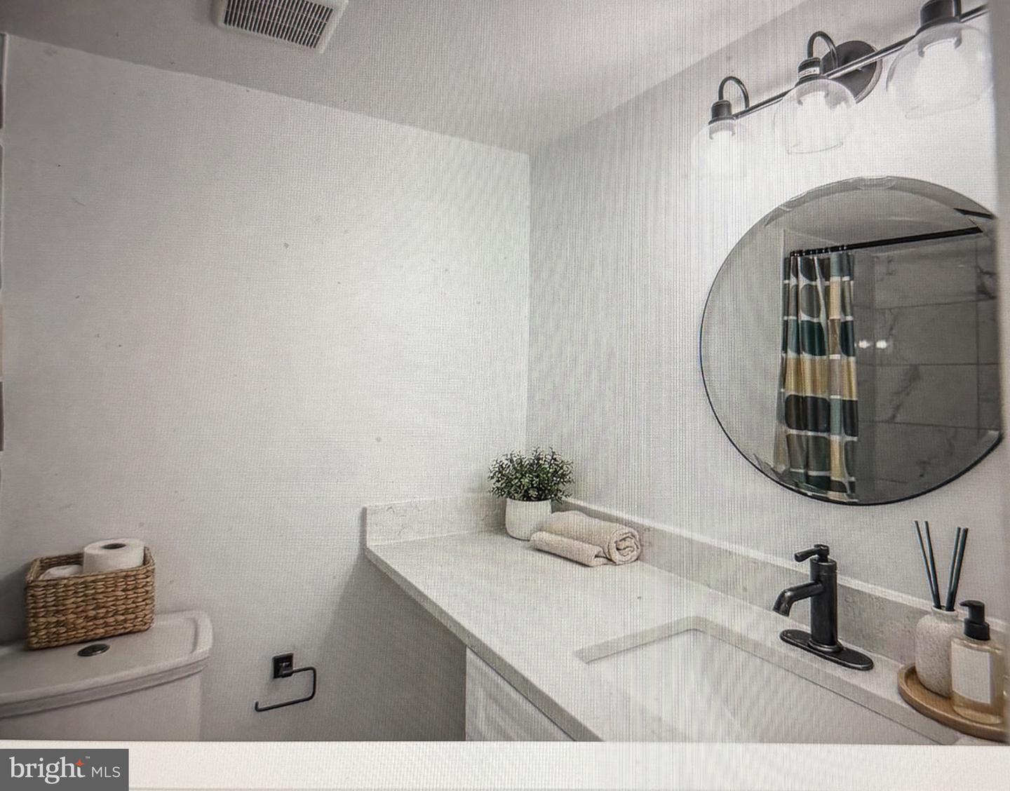 7975 Riggs Rd Rd #4 Property Photo 10