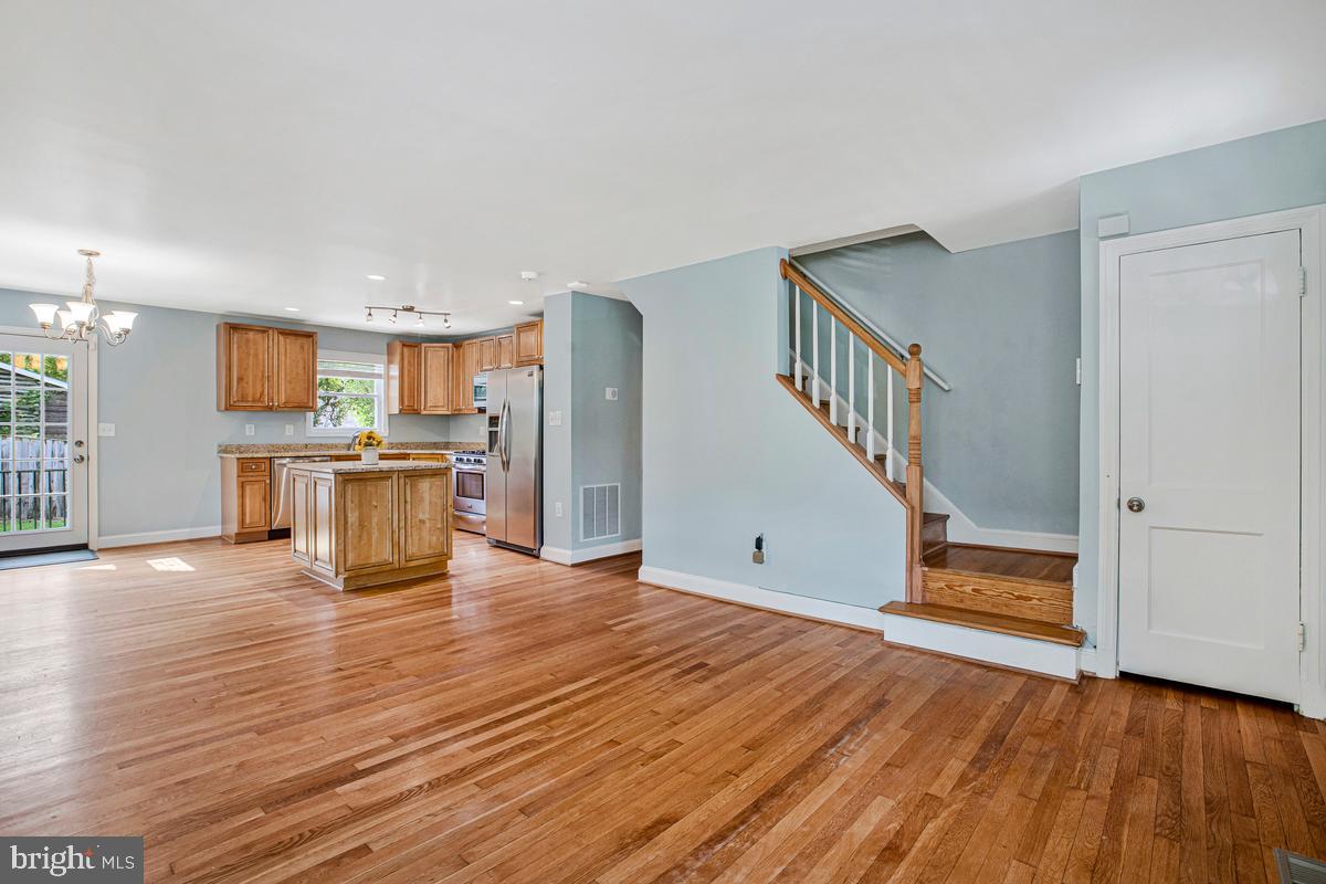 6112 43rd St Property Photo 13
