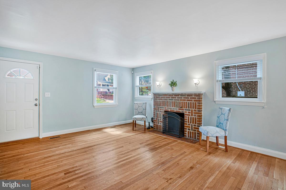 6112 43rd St Property Photo 15
