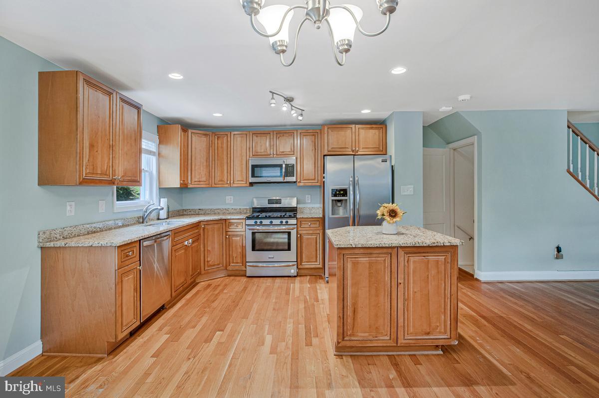 6112 43rd St Property Photo 17