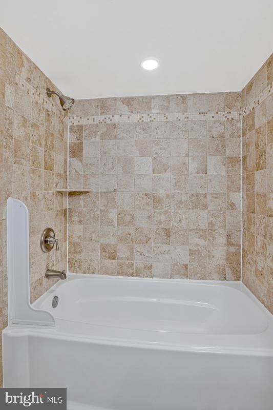 6112 43rd St Property Photo 43