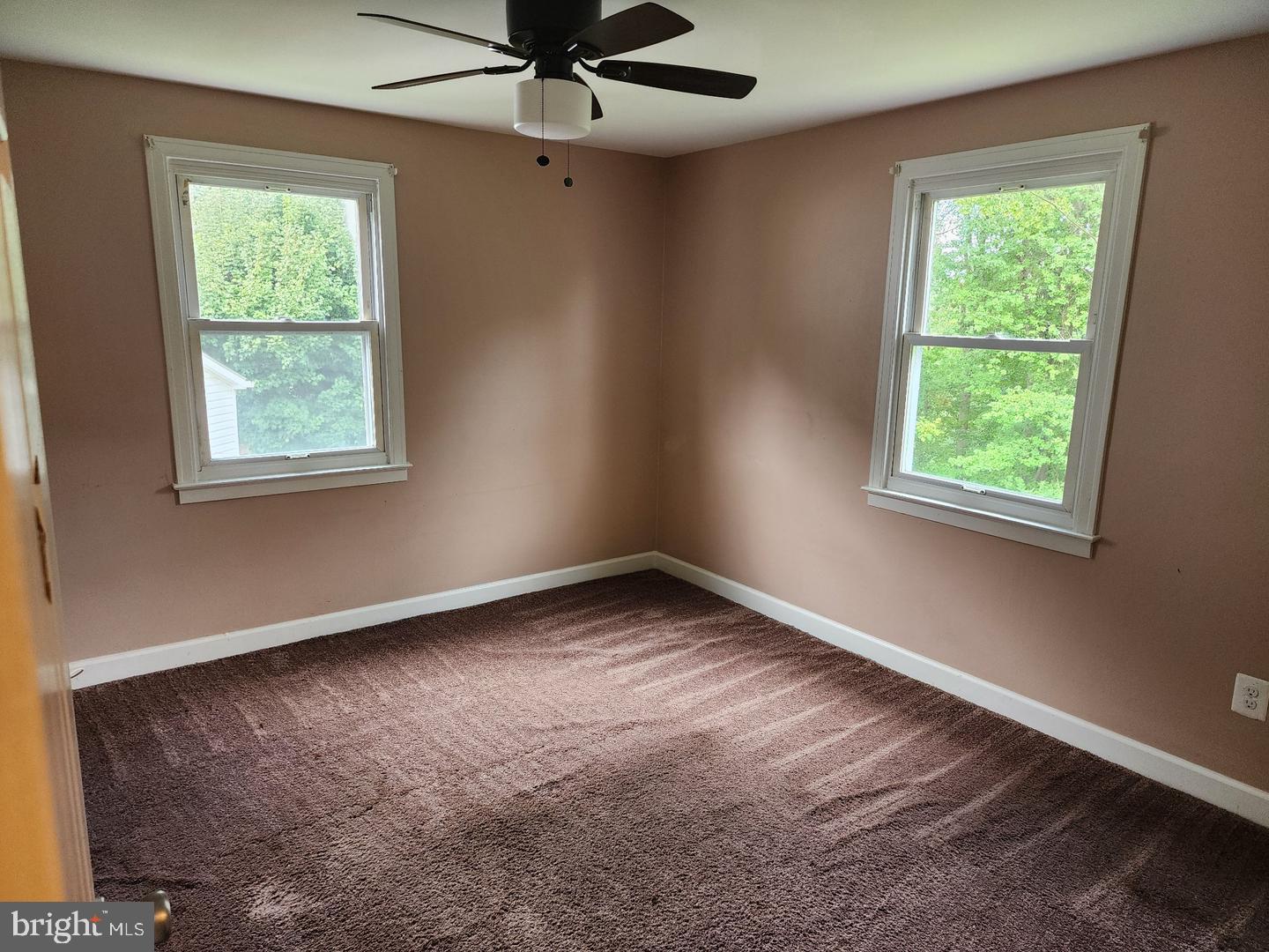 4541 Akron St Property Photo 14