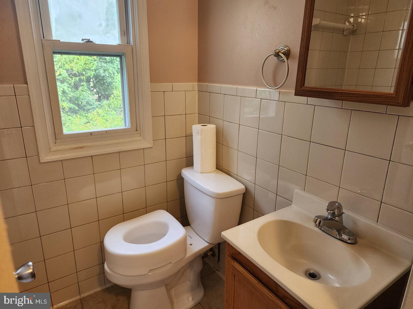 4541 Akron St Property Photo 17