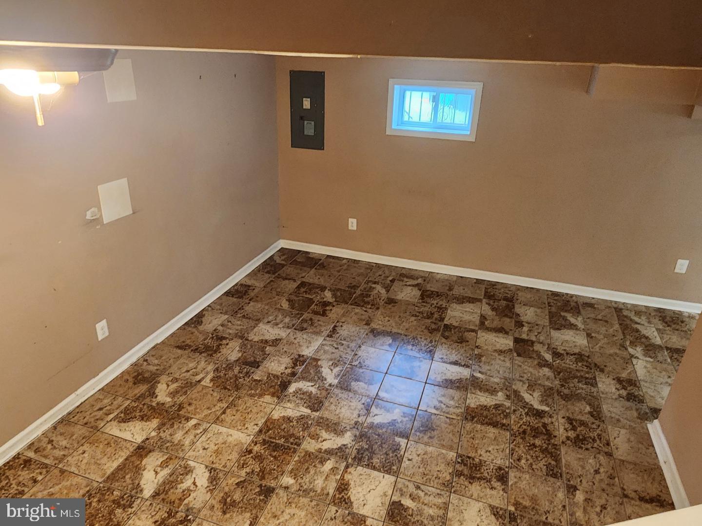 4541 Akron St Property Photo 20