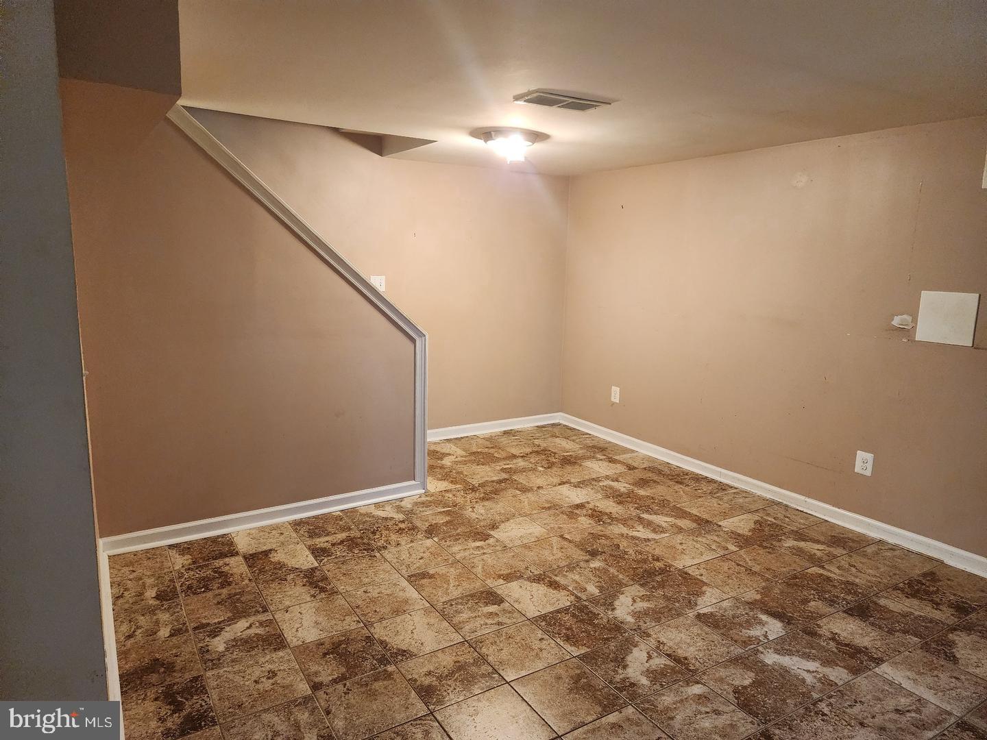4541 Akron St Property Photo 21
