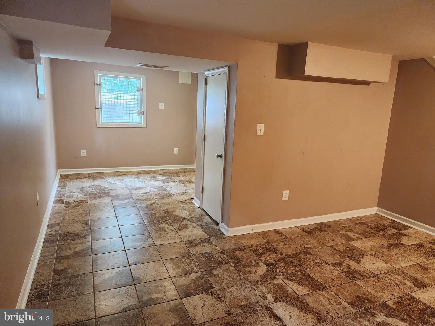 4541 Akron St Property Photo 22