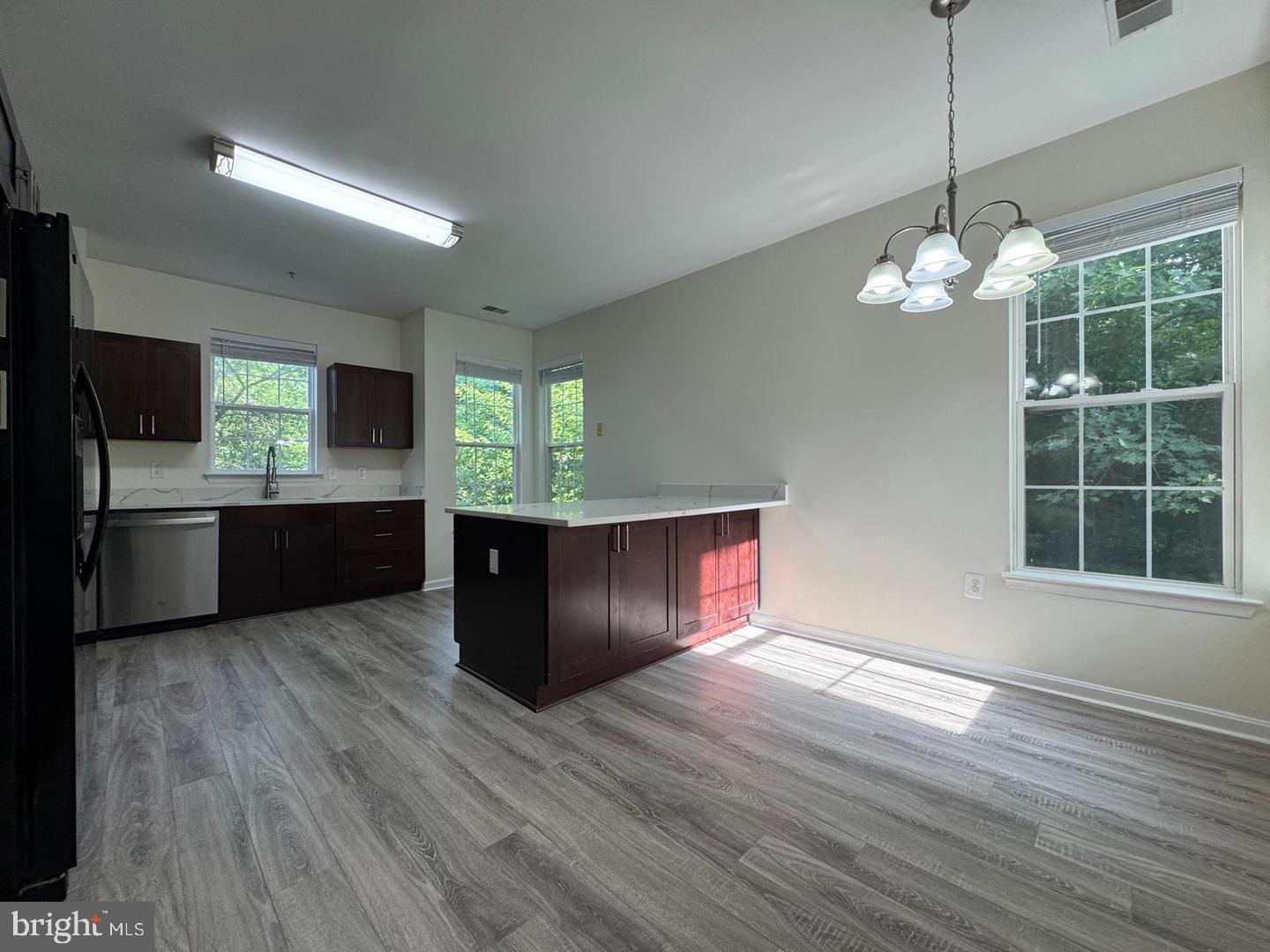 15607 Everglade Ln #b203 Property Photo 3