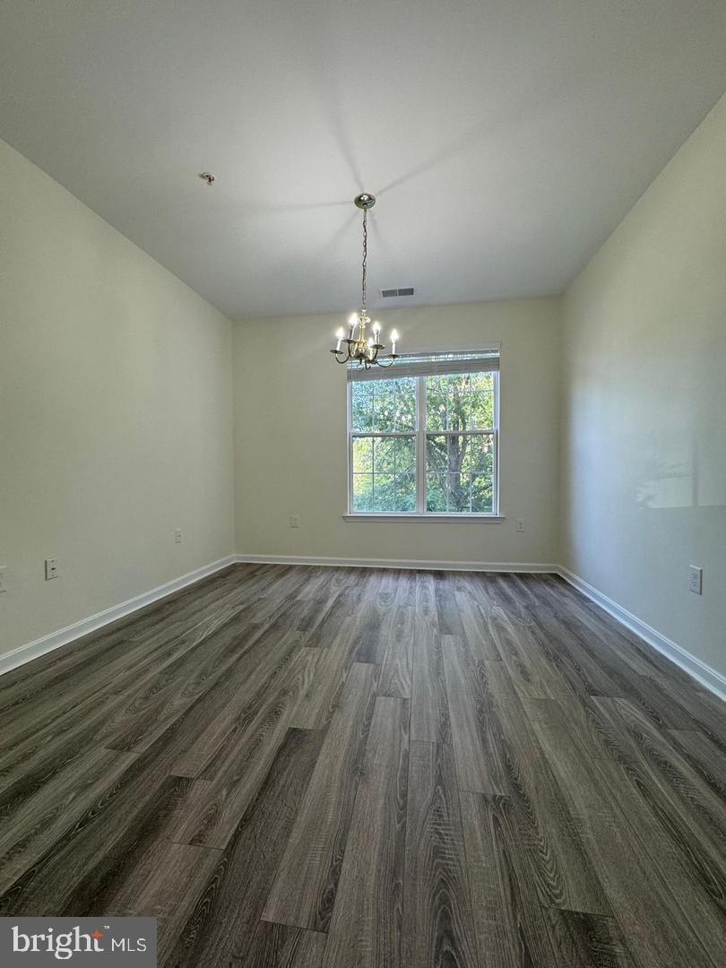15607 Everglade Ln #b203 Property Photo 9