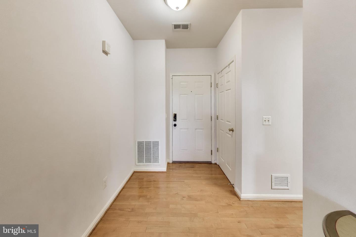 13901 Belle Chasse Blvd #215 Property Photo 5