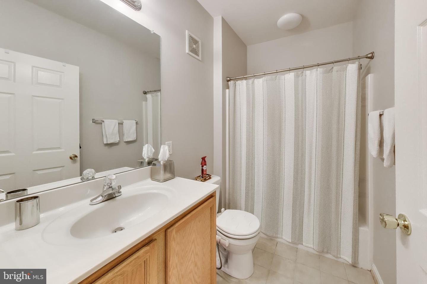 13901 Belle Chasse Blvd #215 Property Photo 13