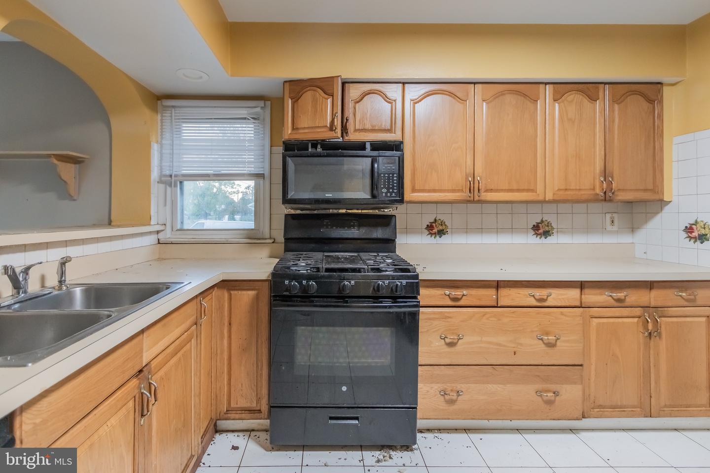 6306 Balfour Dr Property Photo 4