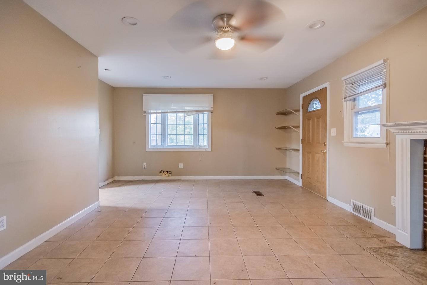 6306 Balfour Dr Property Photo 8