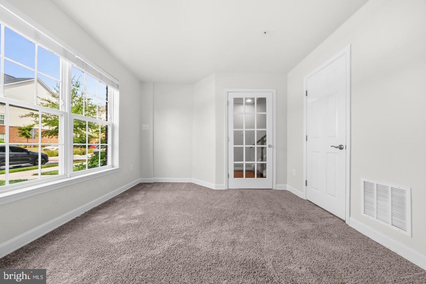 12813 Brickyard Blvd Property Photo 3