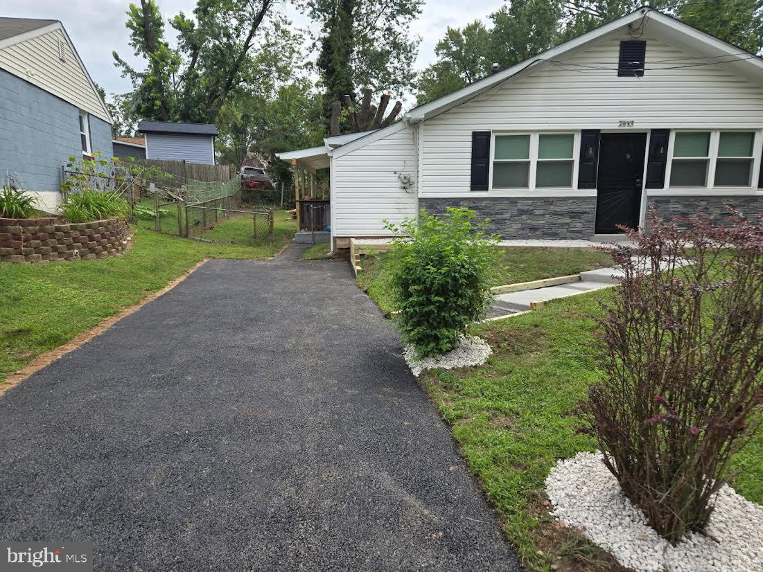 7917 FISKE AVE Property Photo 1