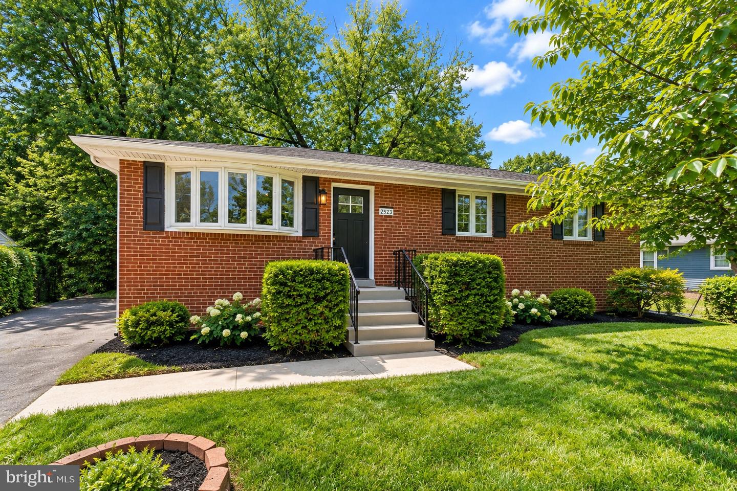2523 SHADYSIDE AVE Property Photo 1