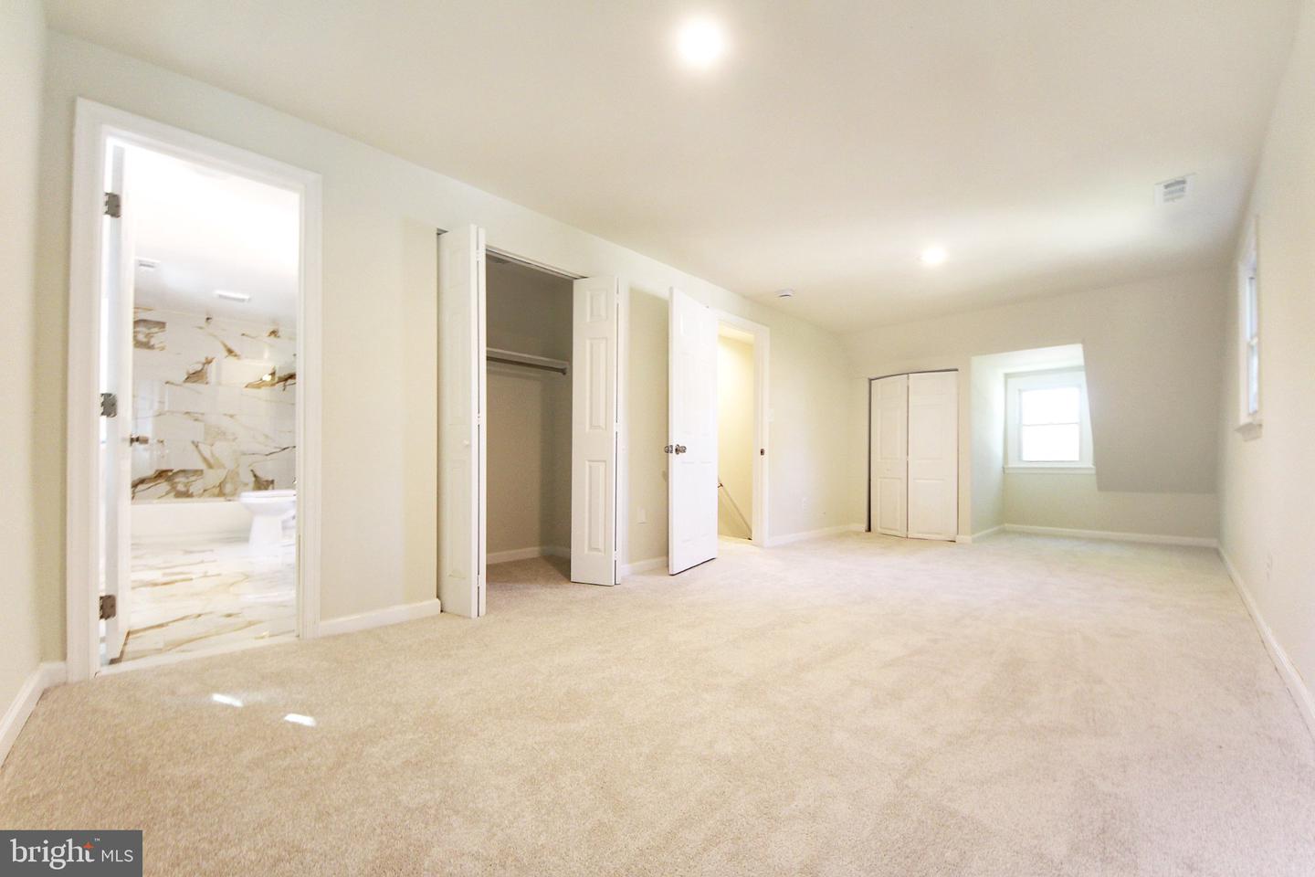 6807 Elmhurst St Property Photo 31