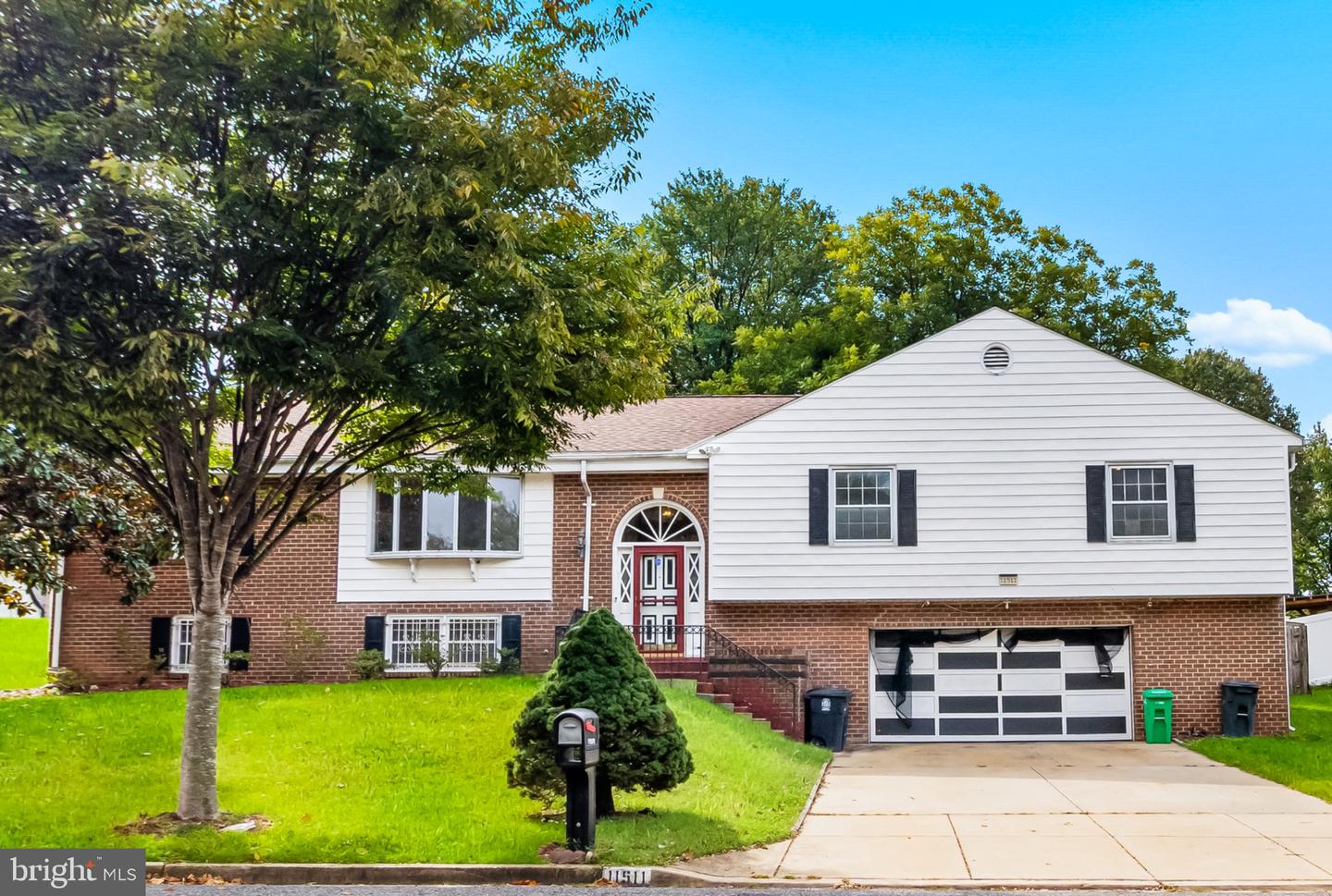 11511 Chantilly Ln Property Photo 1