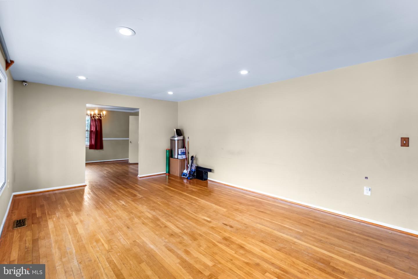 11511 Chantilly Ln Property Photo 7