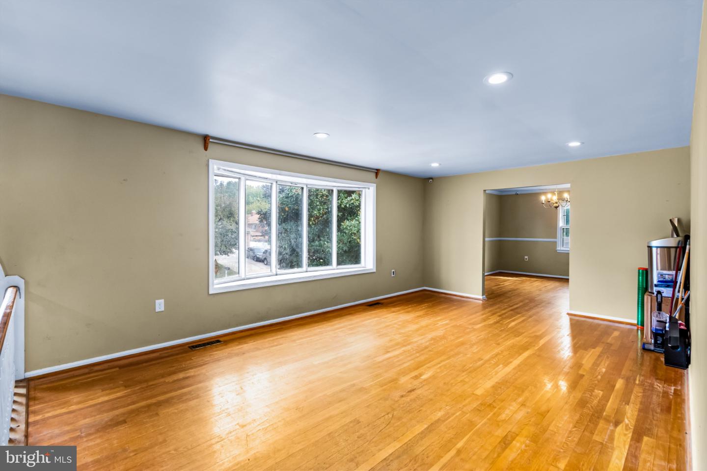 11511 Chantilly Ln Property Photo 8