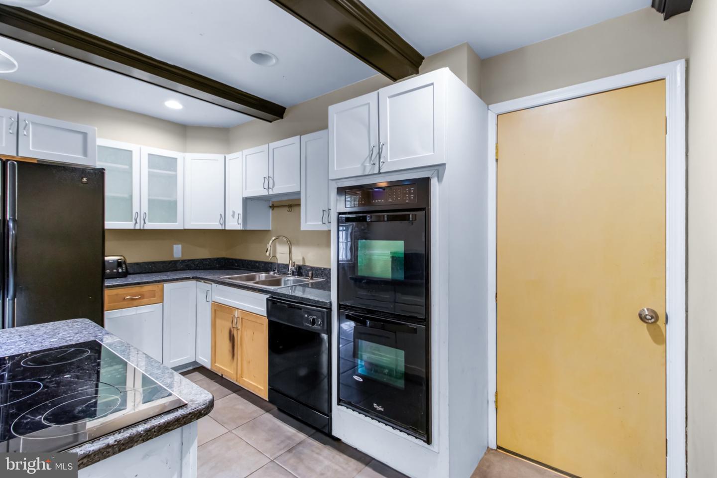 11511 Chantilly Ln Property Photo 18