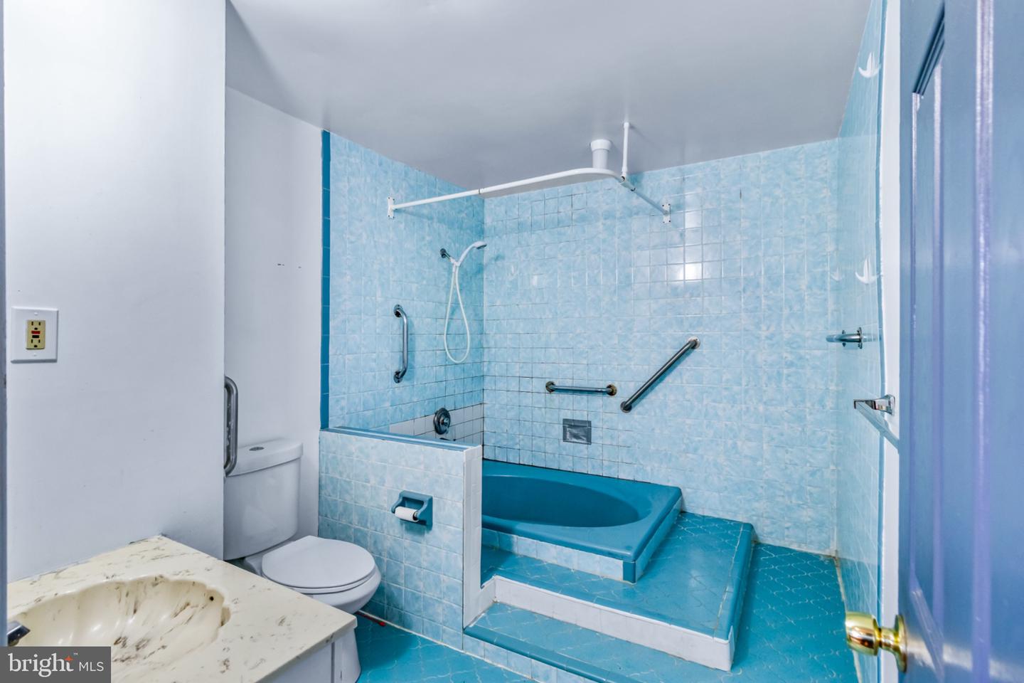 11511 Chantilly Ln Property Photo 34