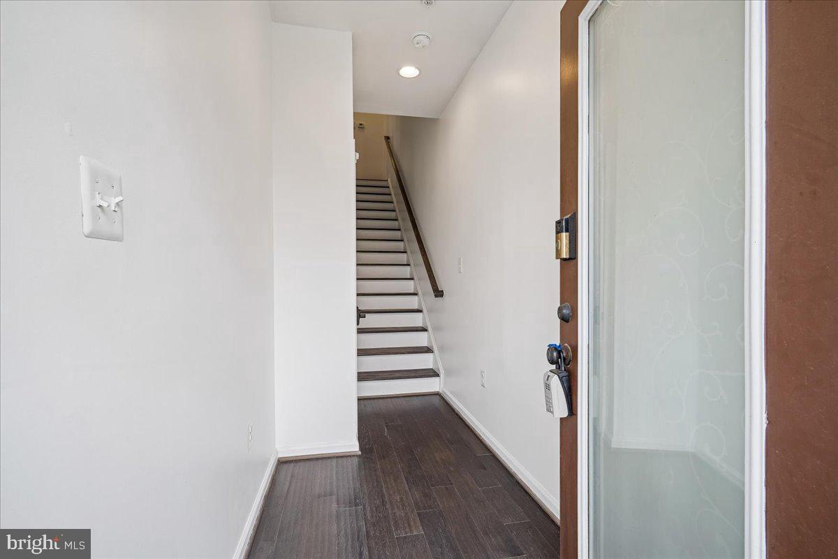 6201 Chronicle St Property Photo 5