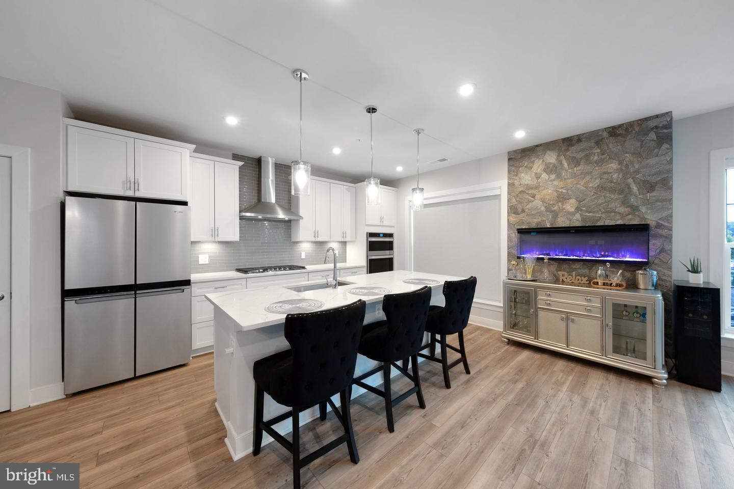 102 Saint Ives Pl #301 Property Photo 6