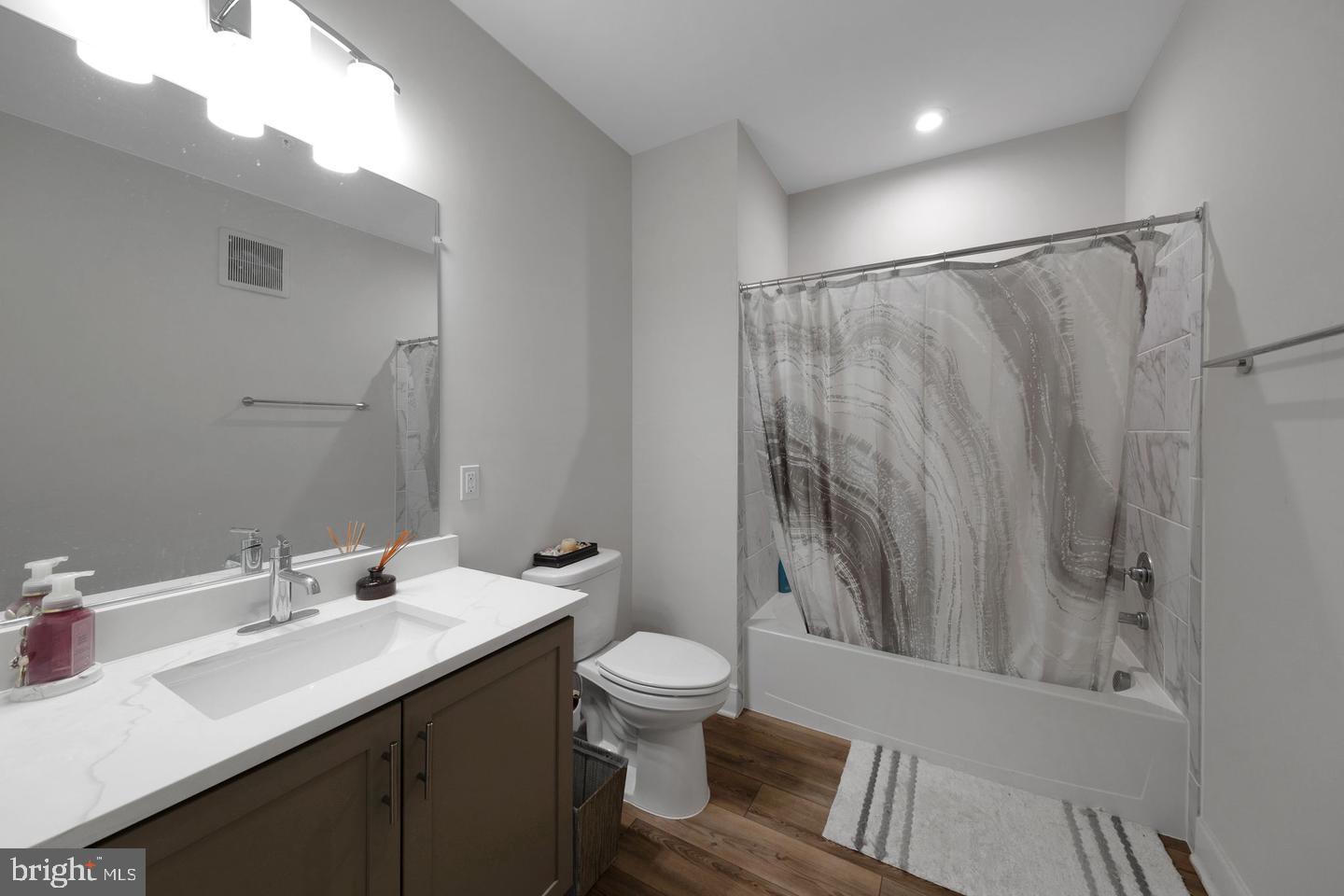 102 Saint Ives Pl #301 Property Photo 13