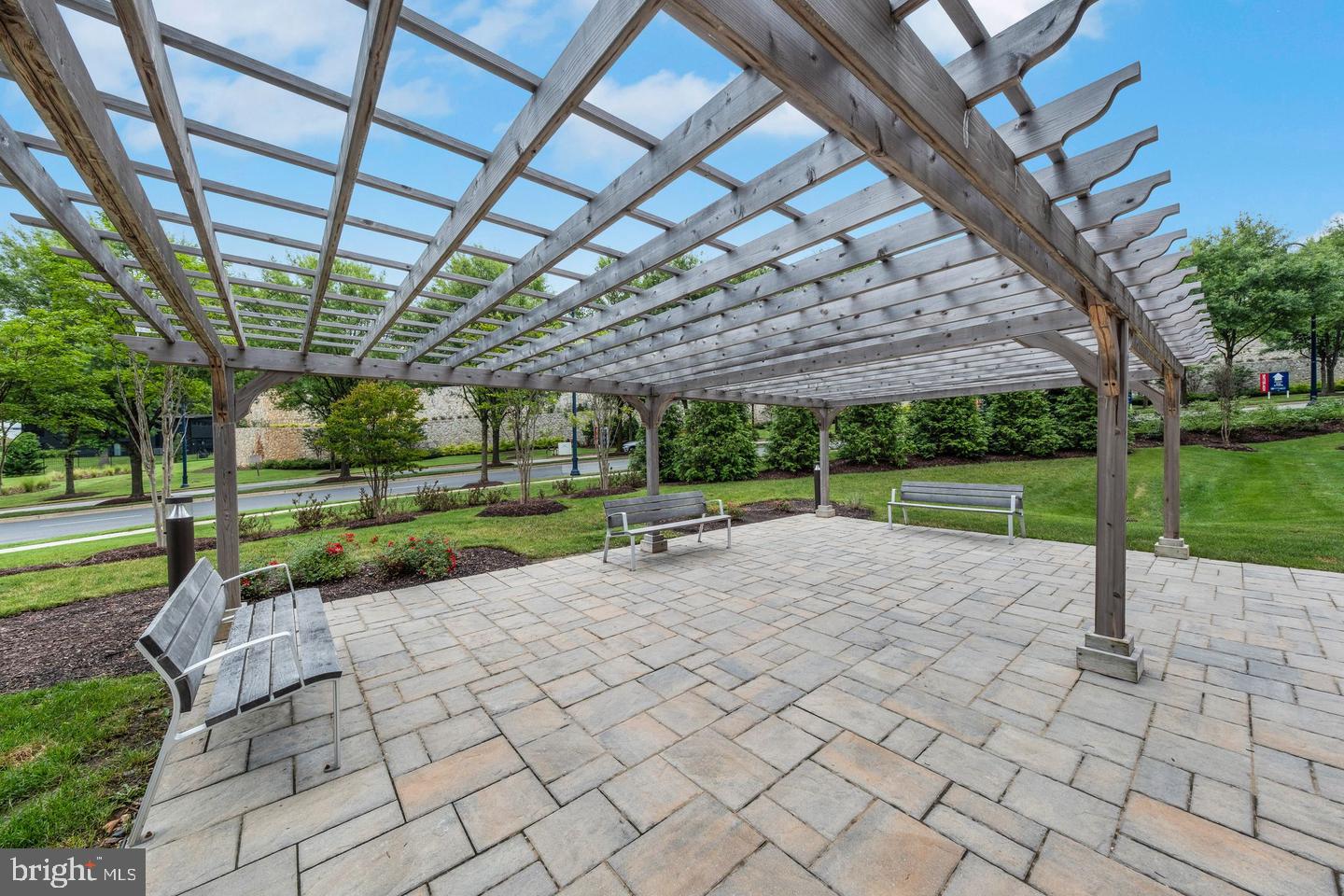 102 Saint Ives Pl #301 Property Photo 18