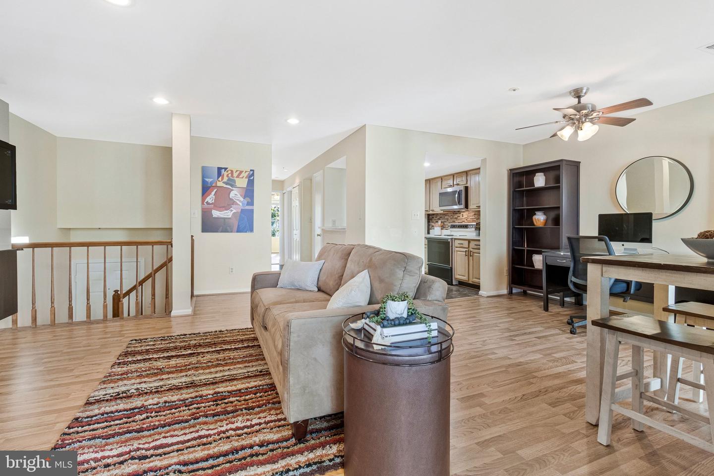 14308 Bowsprit Ln #442 Property Photo 3