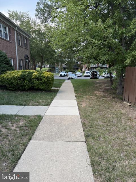 7708 Lakecrest Dr Property Photo 4