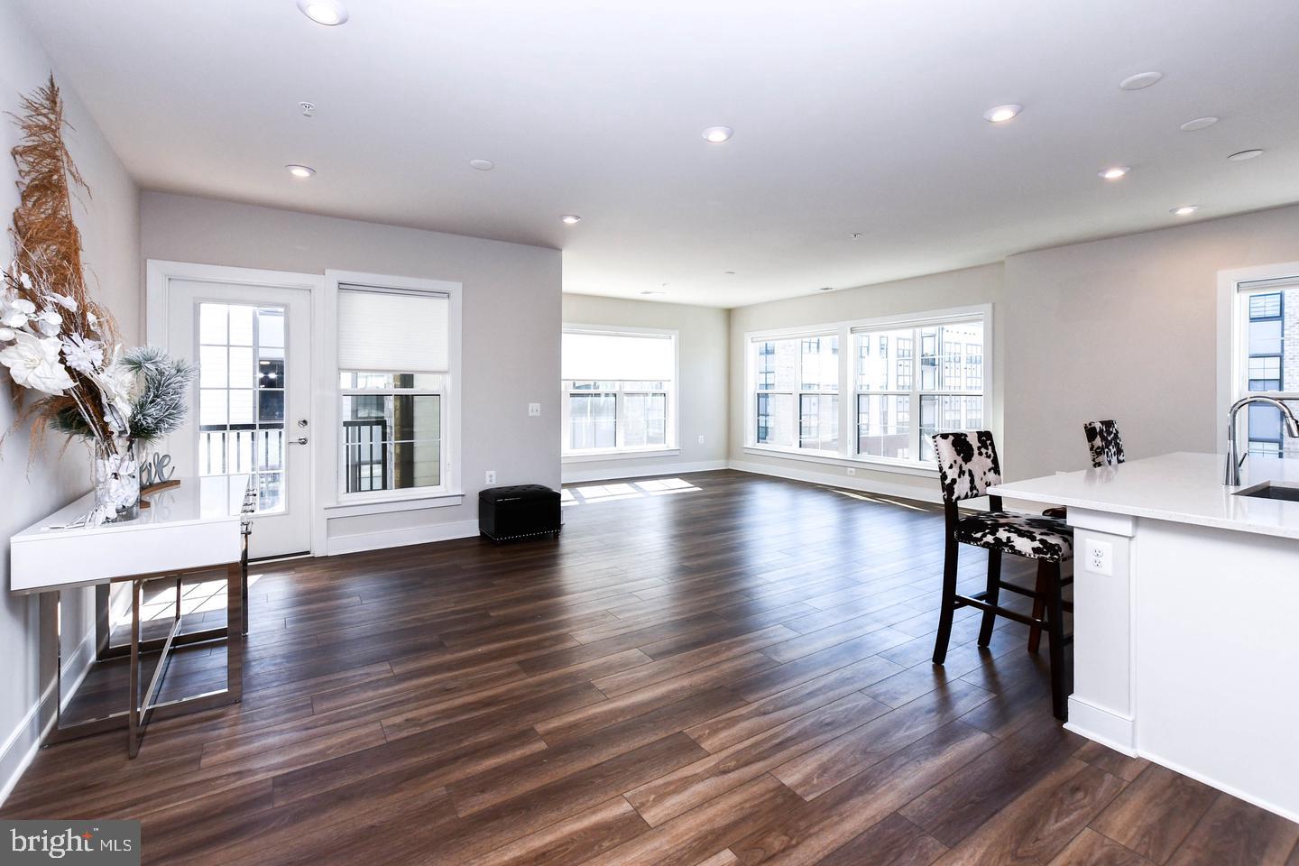 100 Saint Ives Property Photo 19