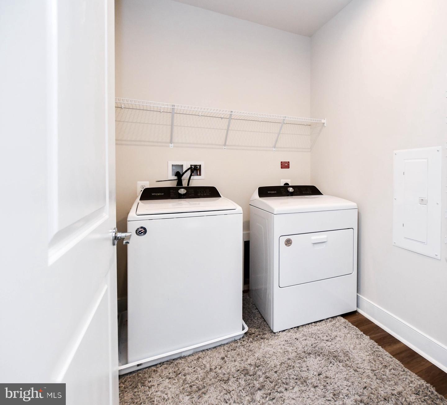 100 Saint Ives Property Photo 46
