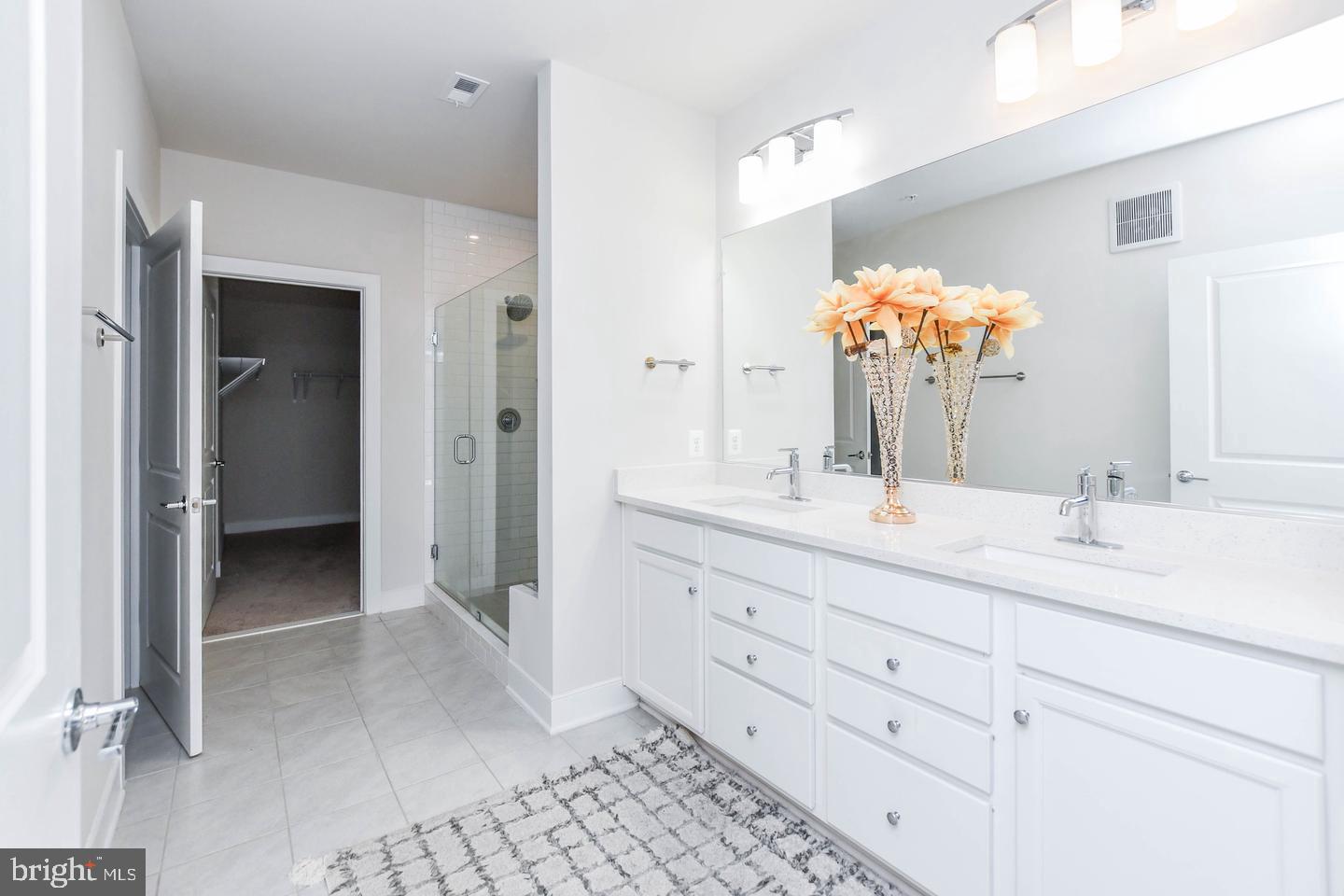 100 Saint Ives Property Photo 49