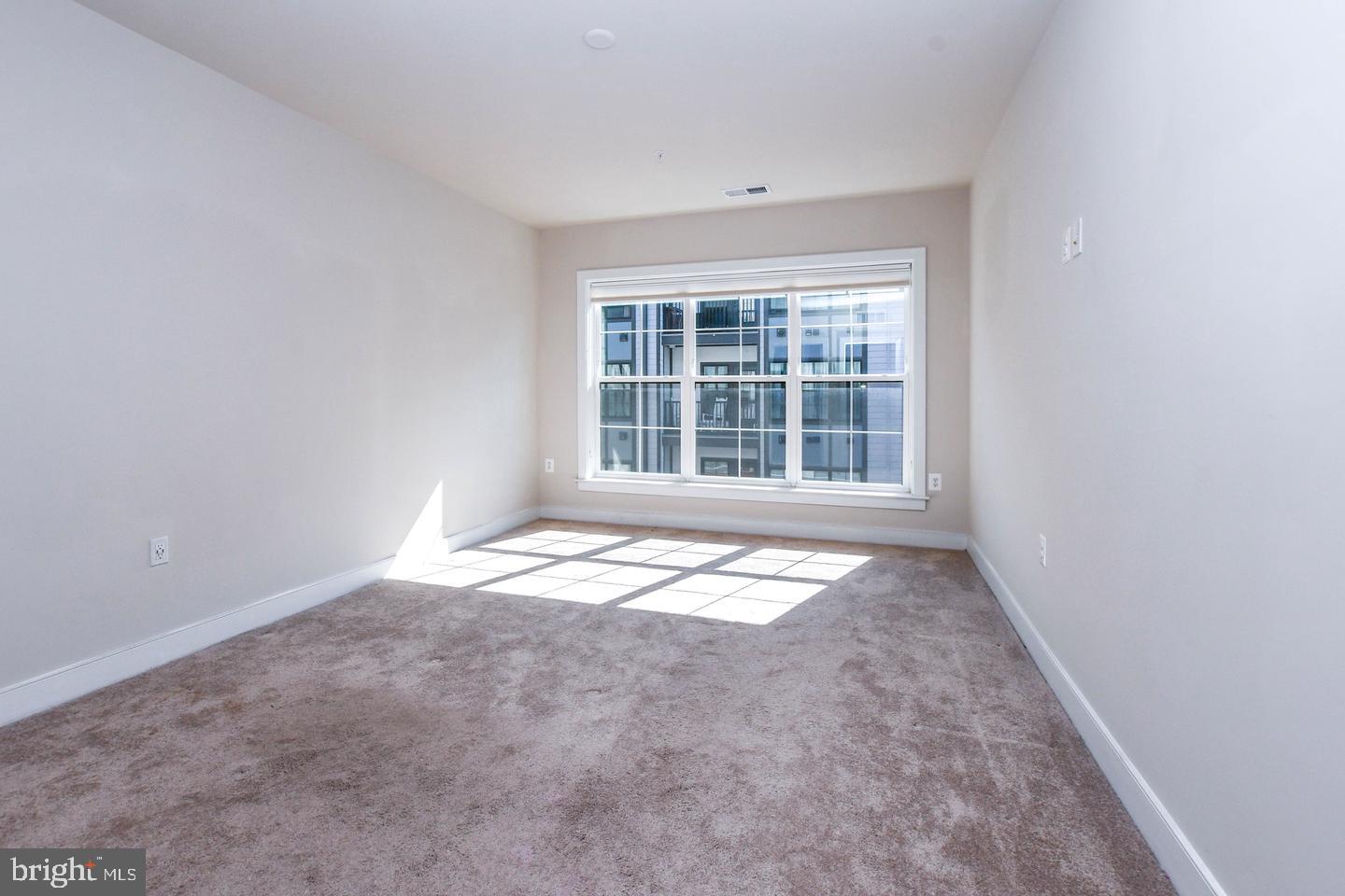 100 Saint Ives Property Photo 54