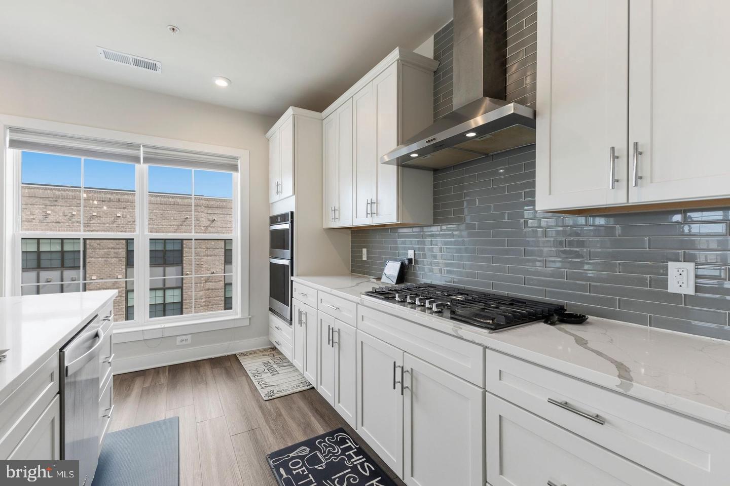 104 Saint Ives Pl #401 Property Photo 8