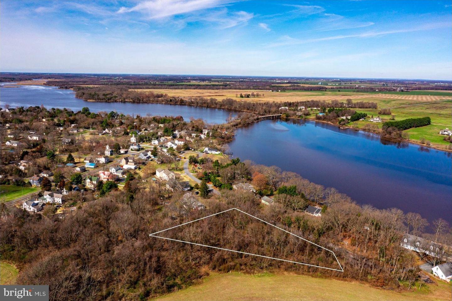 220 Shoals Rd Property Photo
