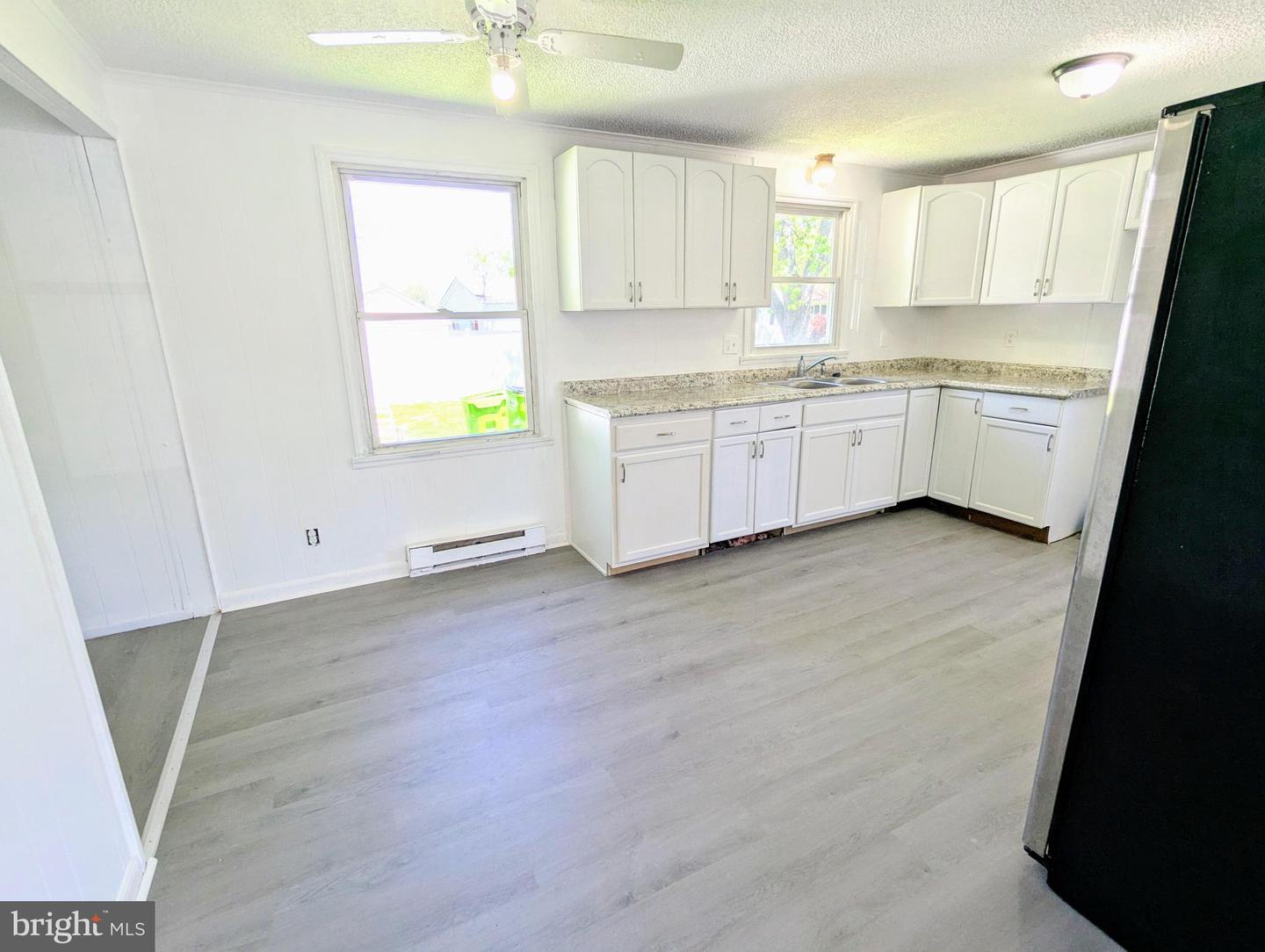 107 Lee Rd Property Photo 4