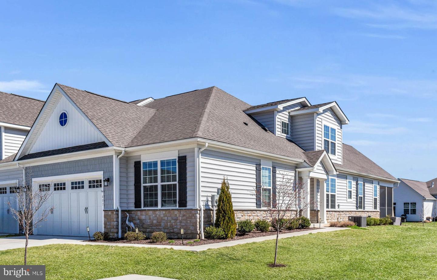 407 Moorings Cir #261 Property Photo