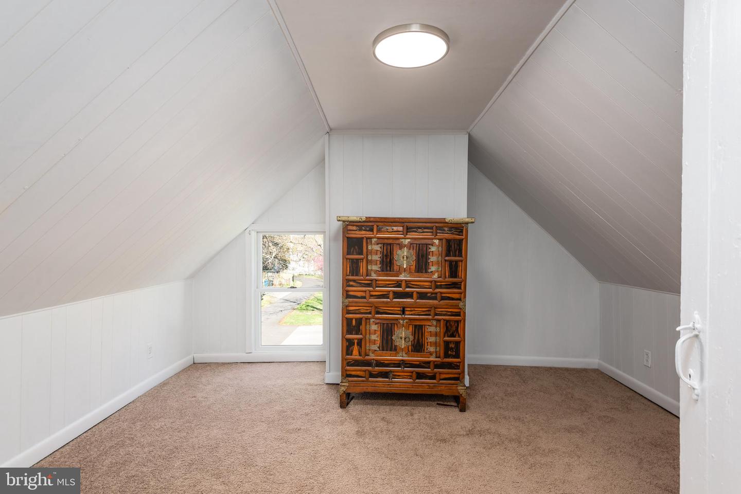 100 Wall St Property Photo 15