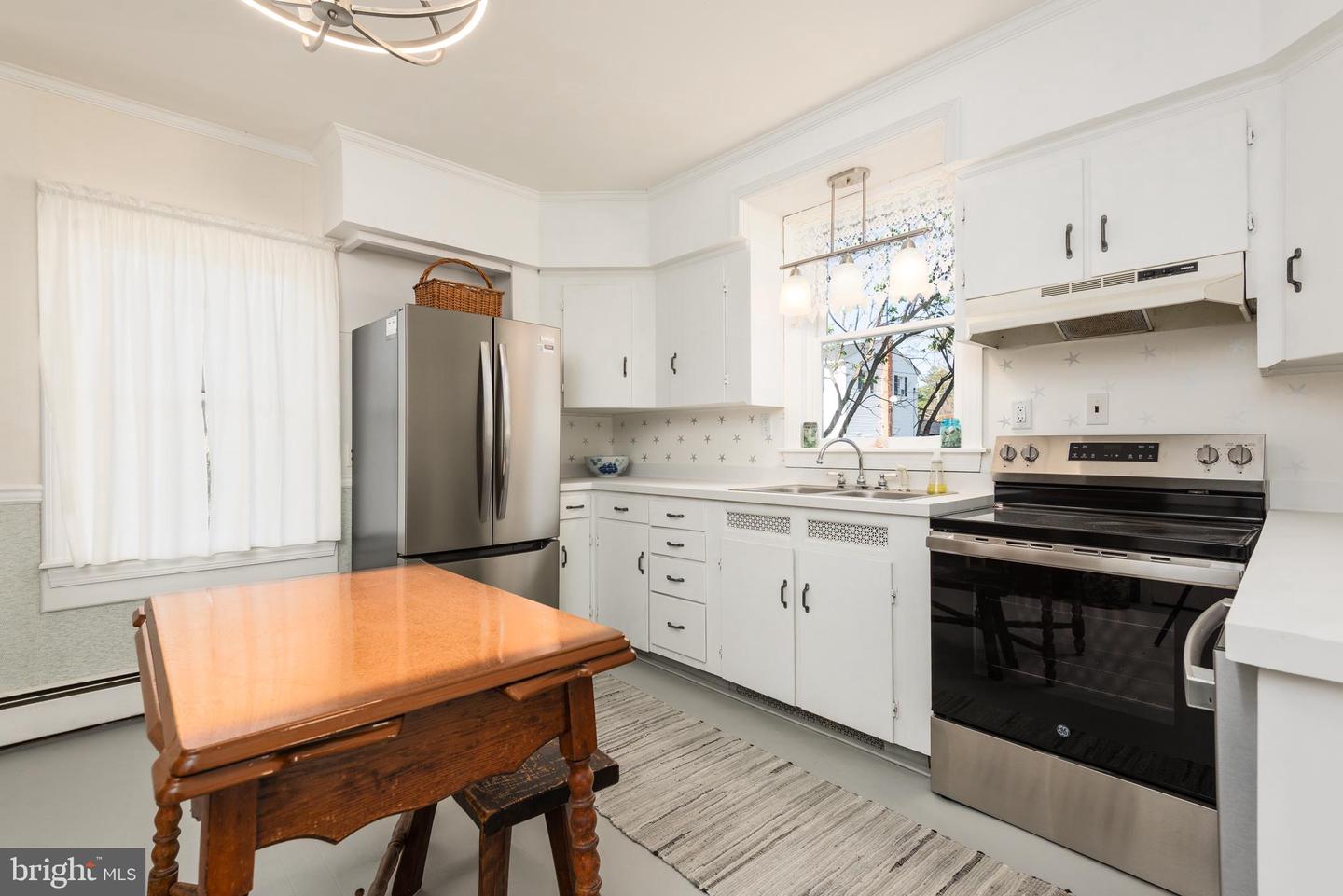 100 Wall St Property Photo 28