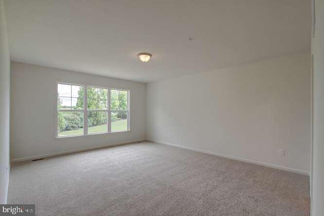 114 Queens Colony High Rd Property Photo 9