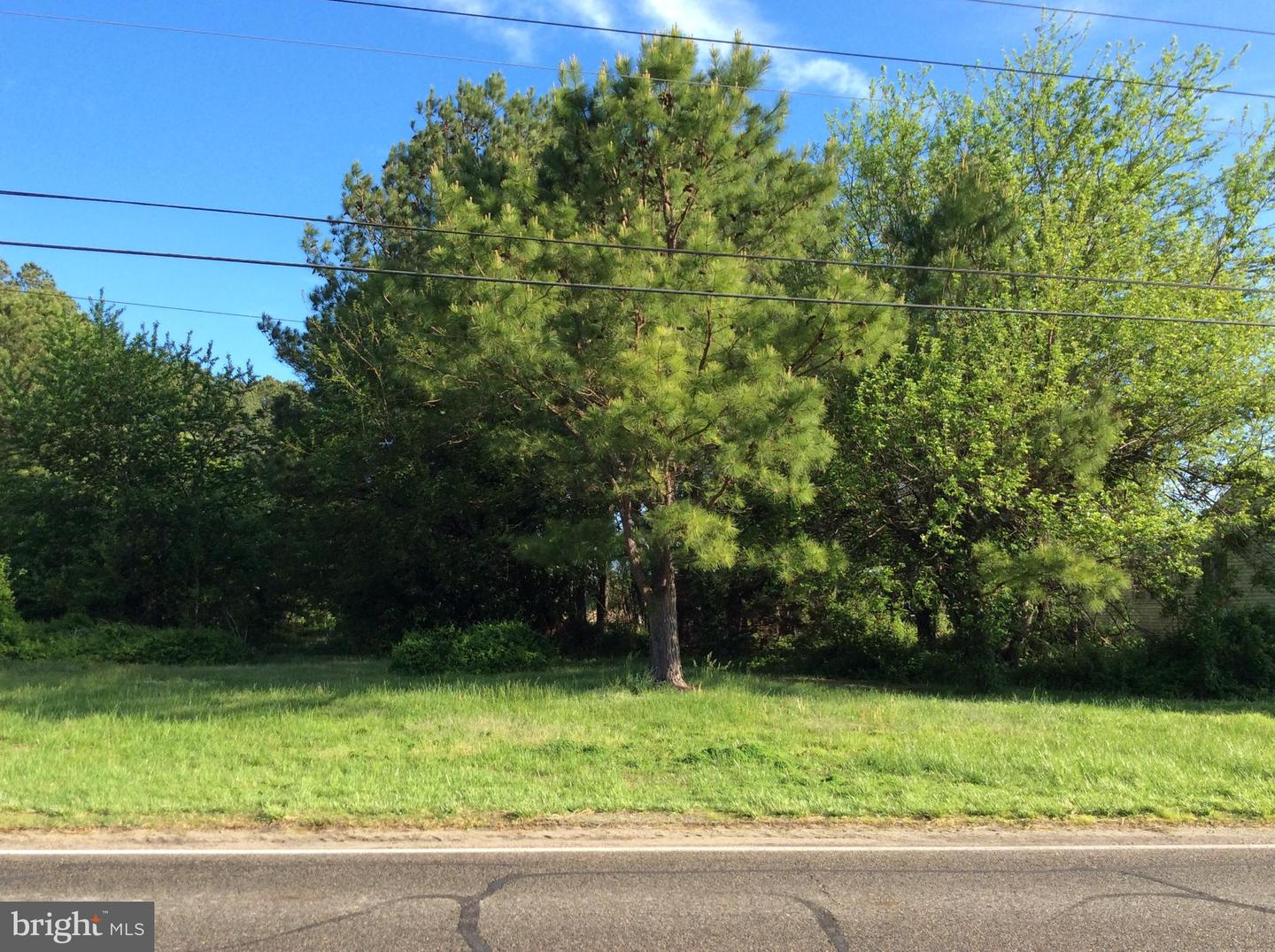 3815 BARCLAY RD Property Photo 1