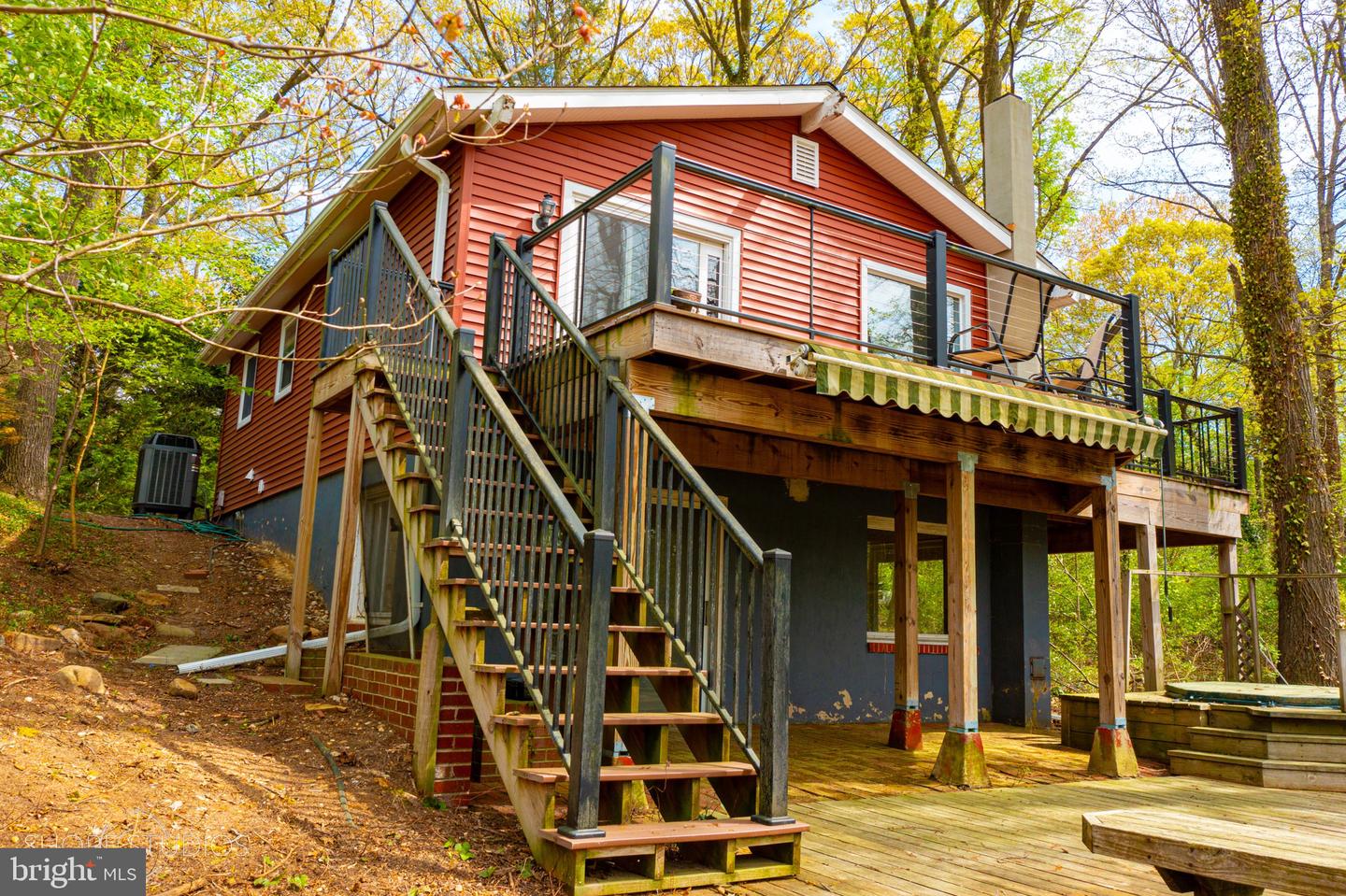 114 Ryan Ct Property Photo 4