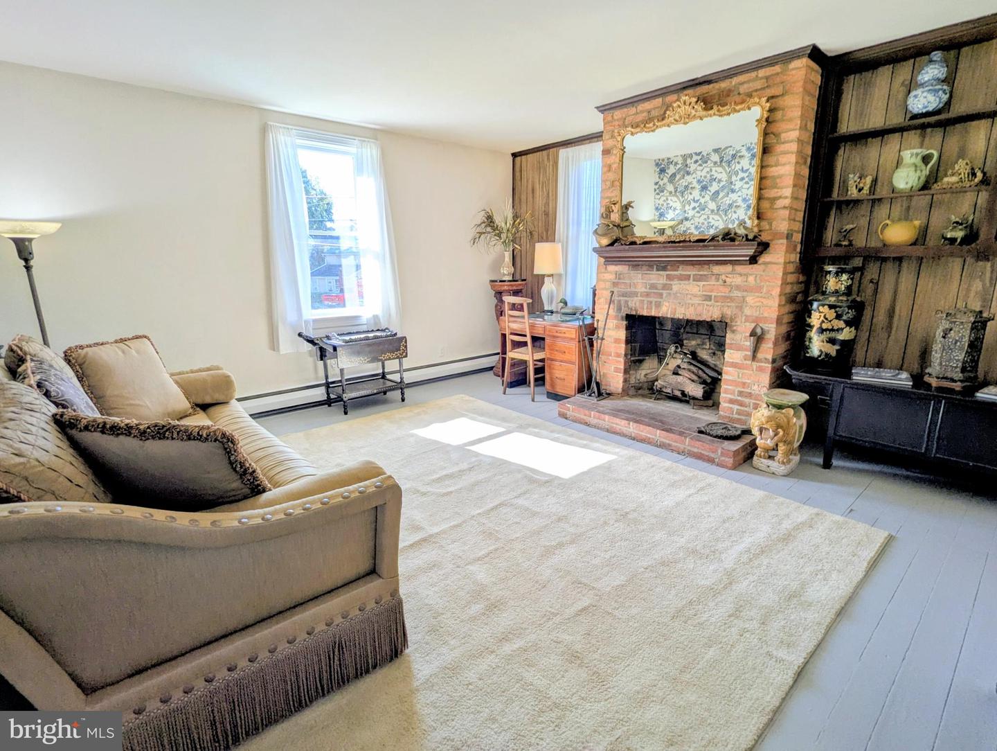 100 Wall St Property Photo 5